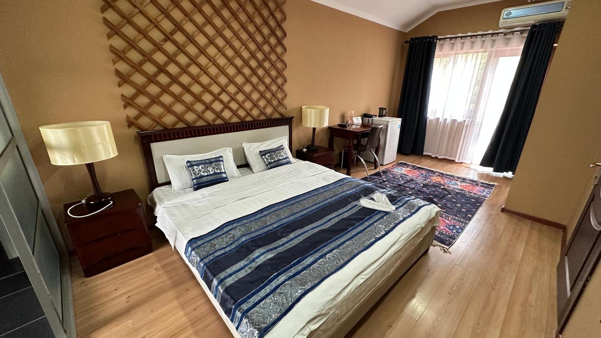 Tian-Shan Hotel Bishkek Luaran gambar