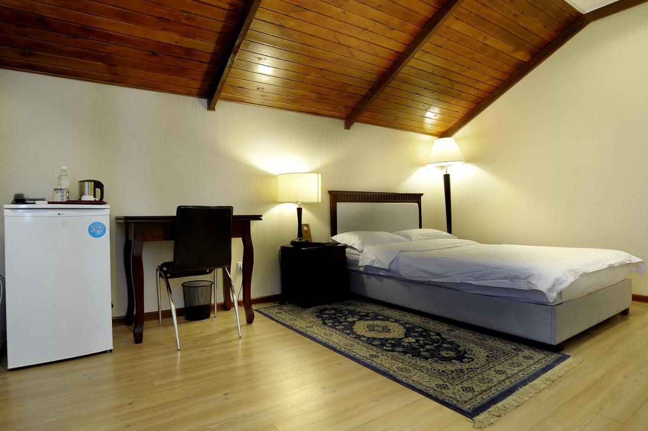 Tian-Shan Hotel Bishkek Luaran gambar